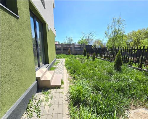 Apartament de vanzare, 2 camere + 180 mp gradina. CUG