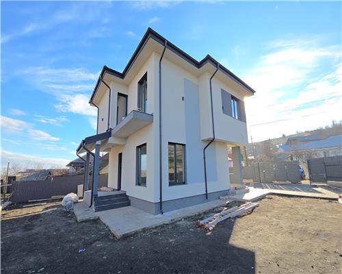 Casa individuala cu 4 camere | 650 mp teren | iesire Letcani. Constructie premium, pozitie excelenta