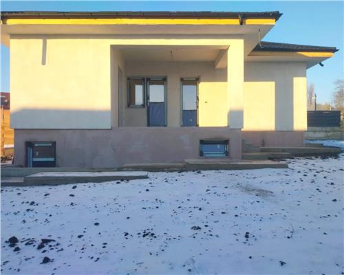 Casa noua de vanzare, la Dumesti