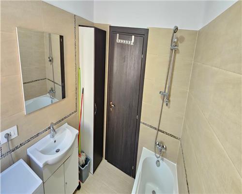De vanzare, FARA TVA: apartament 2 cam. decomandate, 60 mp, etaj 1/4