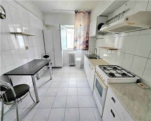 Pacurari, apartament 3 camere, etaj 1