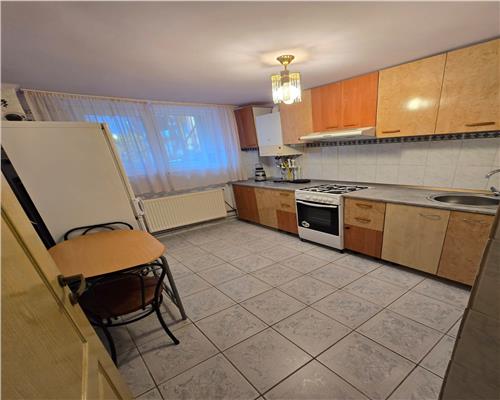 Apartament la vila, 2 camere, Podul de Fier
