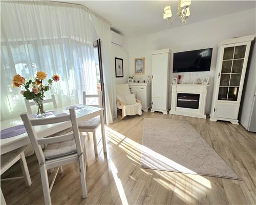 Revanzare: apartament 3 camere in Bucium (Hanul Trei Sarmale)