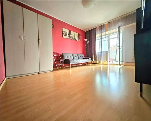 Apartament 3 camere, etaj 1,  Pacurari Petru Poni