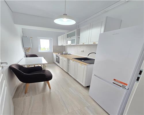 Apartament 2 camere, Tatarasi, etaj intermediar, bloc nou