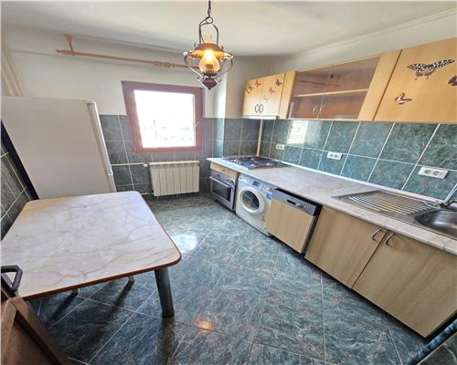 Apartament 2 camere decomandat, zona Gara, Strapungere Silvestru (etaj intermediar)