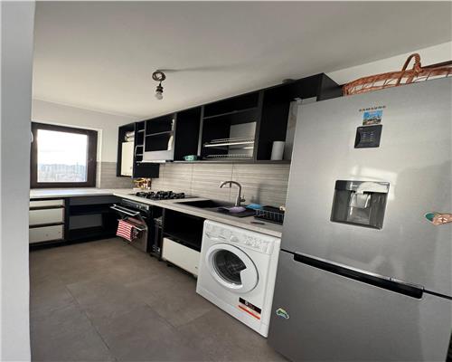 Apartament 2 camere decomandat, recovat complet, zona Ciric