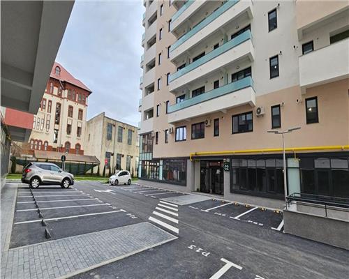 Revanzare, fara TVA: Apartament 3 camere, bloc nou, zona semicentrala