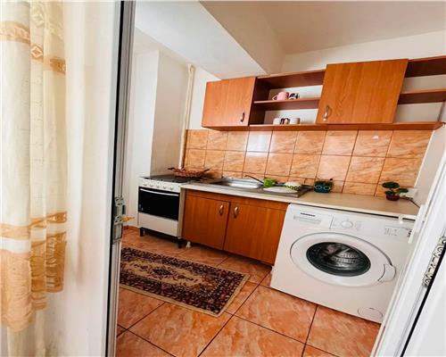 Garsoniera de inchiriat, etaj 2, Gara Nicolina