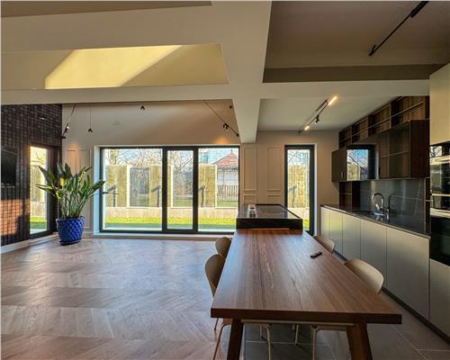 De vanzare! Vila de Lux in Tatarasi, 370 mp. Tehnologii ultima generatie, materiale premium!